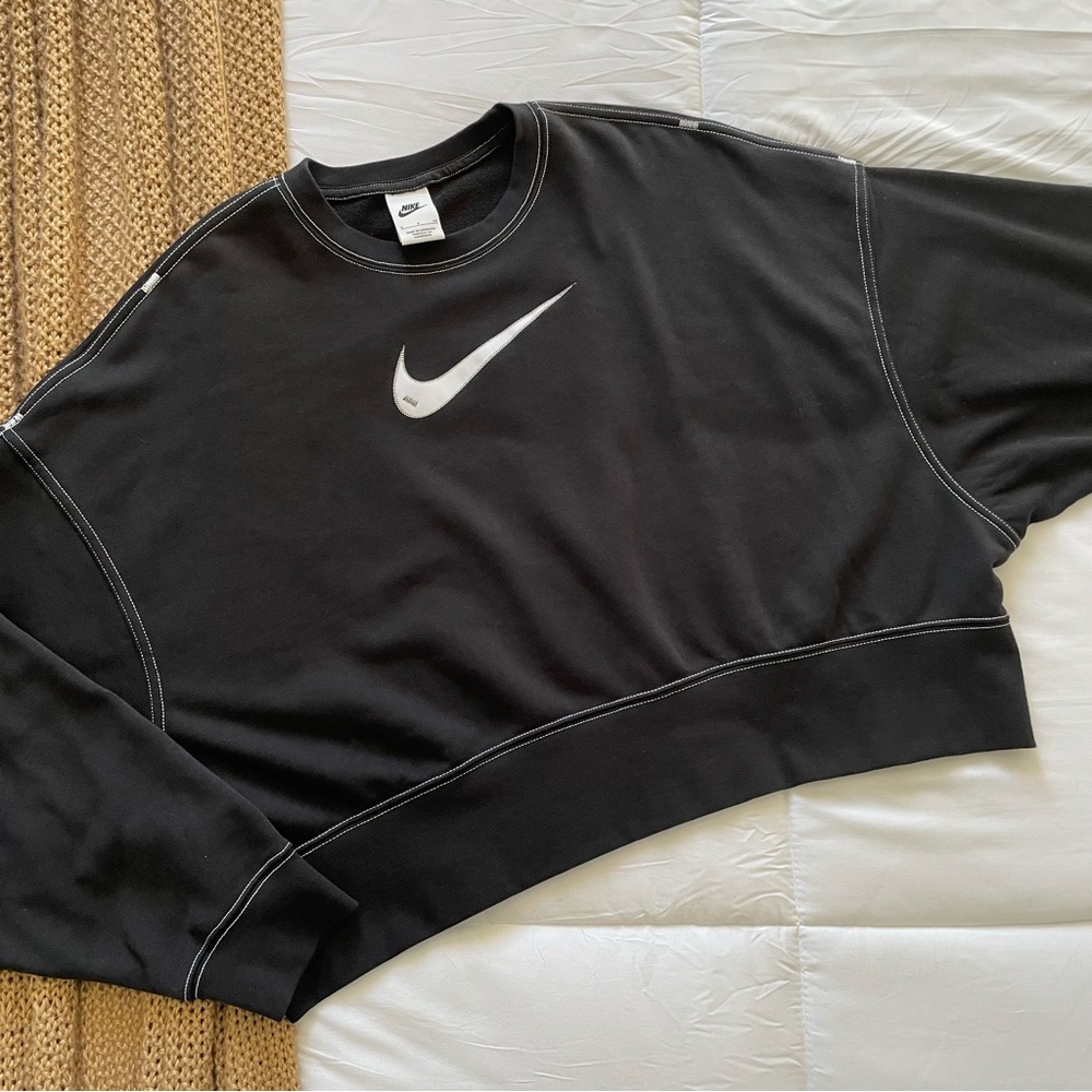 Nike Women’s Oversized Crewneck